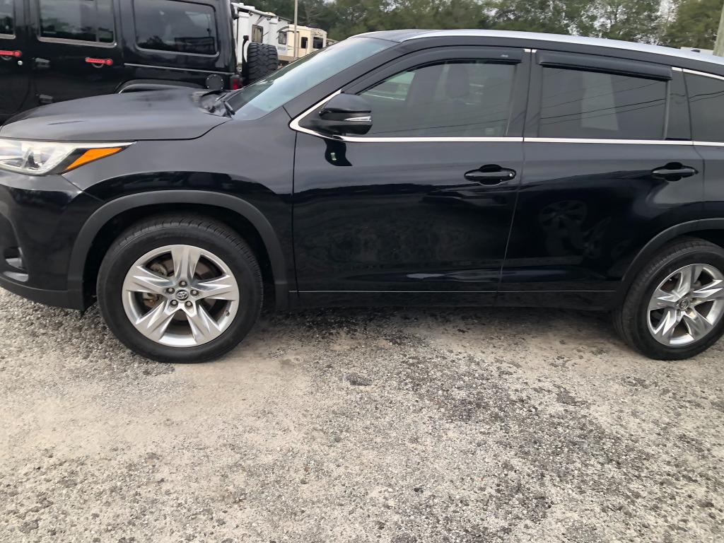2018 Toyota Highlander Limited's photo