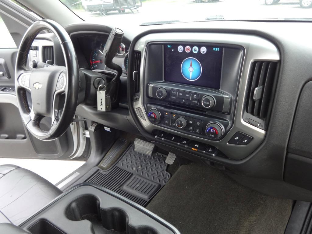 2018 Chevrolet Silverado 1500 LT Z71 - Photo 12